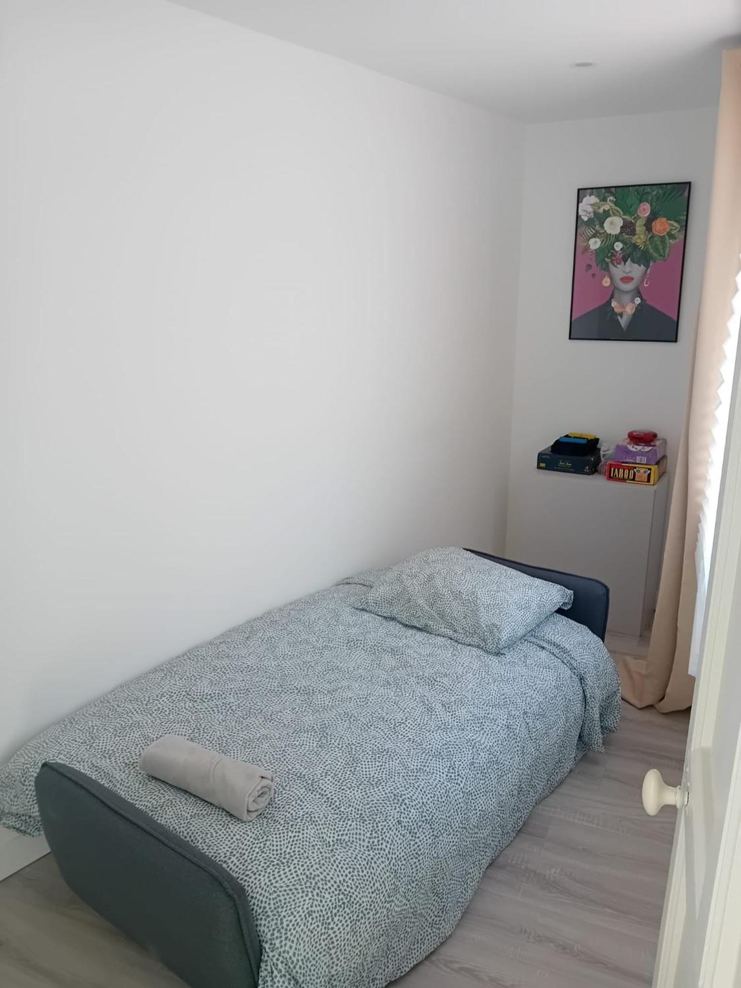 Bright And Modern 3-Bedroom Apartment, 90M2 With Air Condition, In Безьє Екстер'єр фото